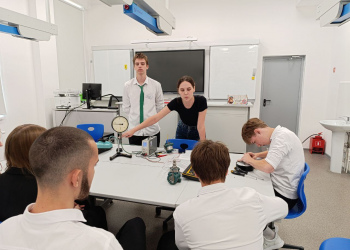 Фото 4 к новости Нижегородские школы приняли участие во Всероссийской акции «Единый Урок метрологии для школьников»